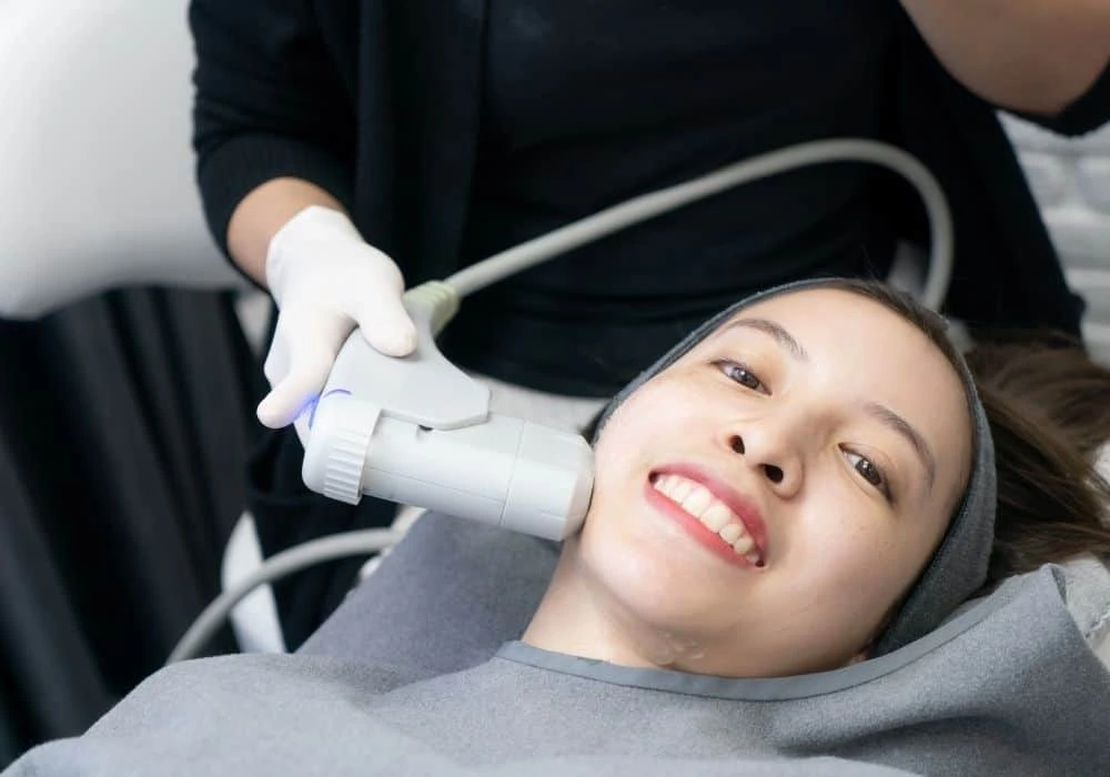 HIFU treatment Taunton in progress